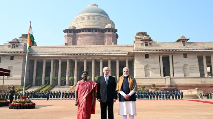 WhatsApp Image 2025-12-05 at 5.24.34 PM-NQJWCAScBf.jpeg